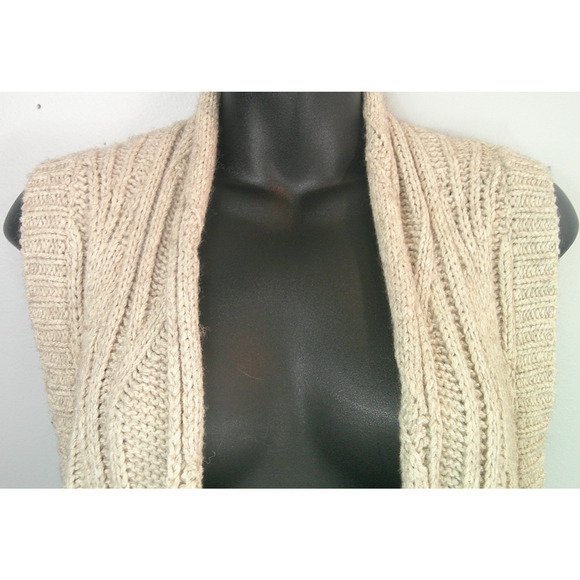 CAbi Womens Oatmeal Wool Blend Cable Knit Vest Cardigan Style #499 Size M. - Picture 3 of 9